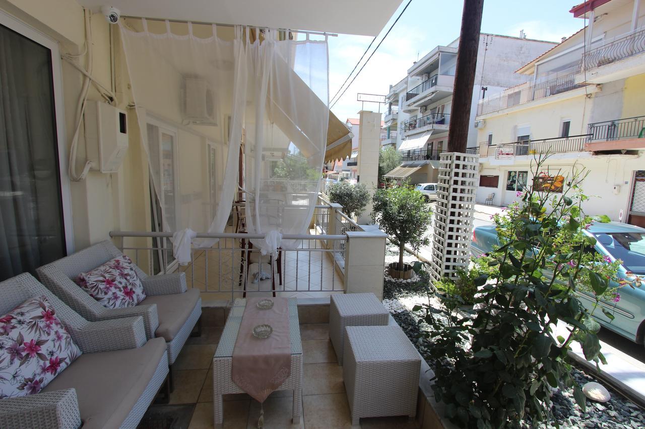 Hotel Mallas Nea Kallikrateia Exterior photo