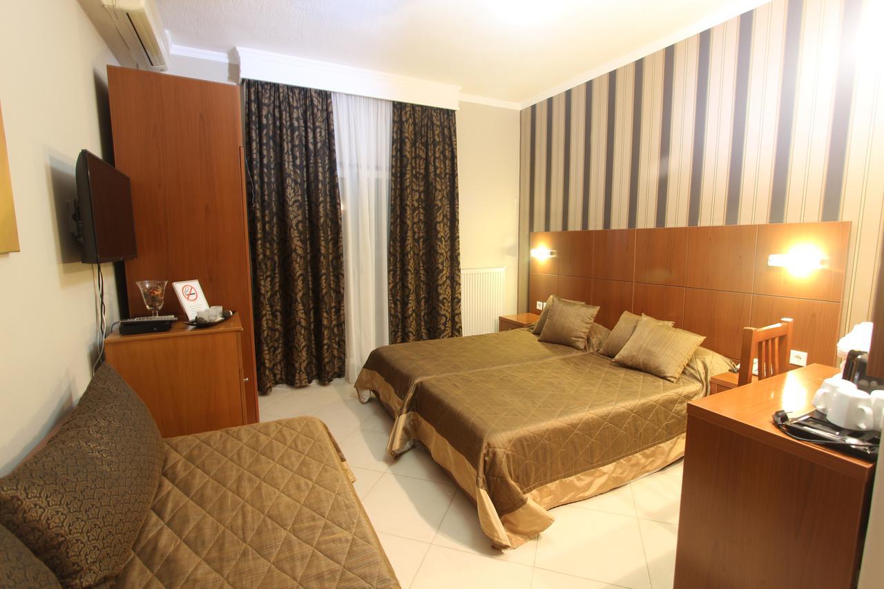 Hotel Mallas Nea Kallikrateia Exterior photo